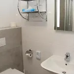 Der Kleine Nachbar 3*