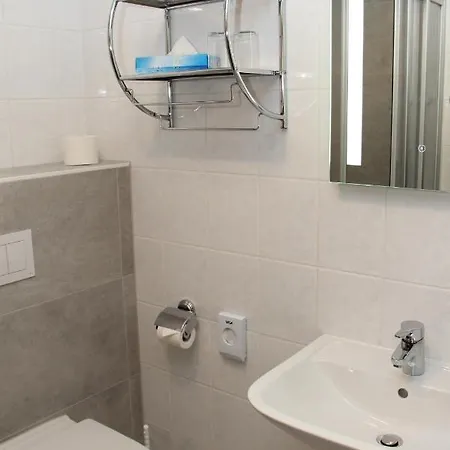 Der Kleine Nachbar 3*