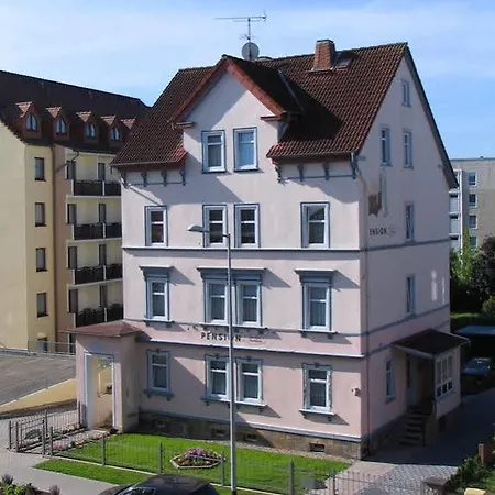 Der Kleine Nachbar