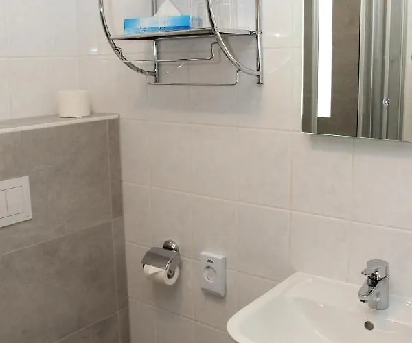 Der Kleine Nachbar 3*